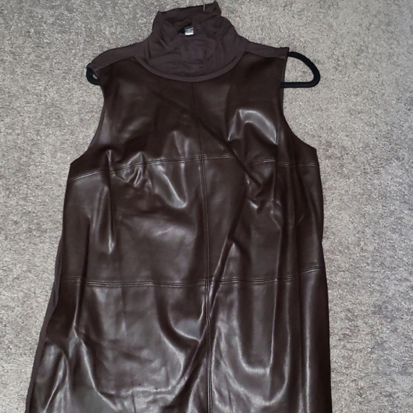 Women top - Picture 3 of 3